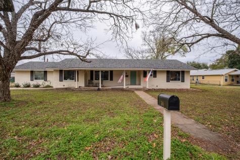 504 Marburger Street Smithville TX 78957