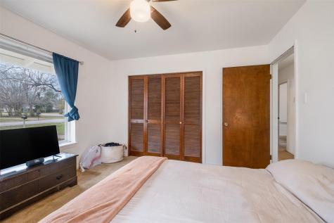 504 Marburger Street Smithville TX 78957