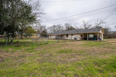504 Marburger Street Smithville TX 78957