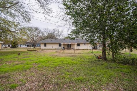 504 Marburger Street Smithville TX 78957