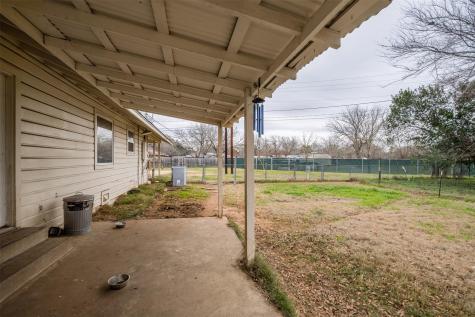 504 Marburger Street Smithville TX 78957