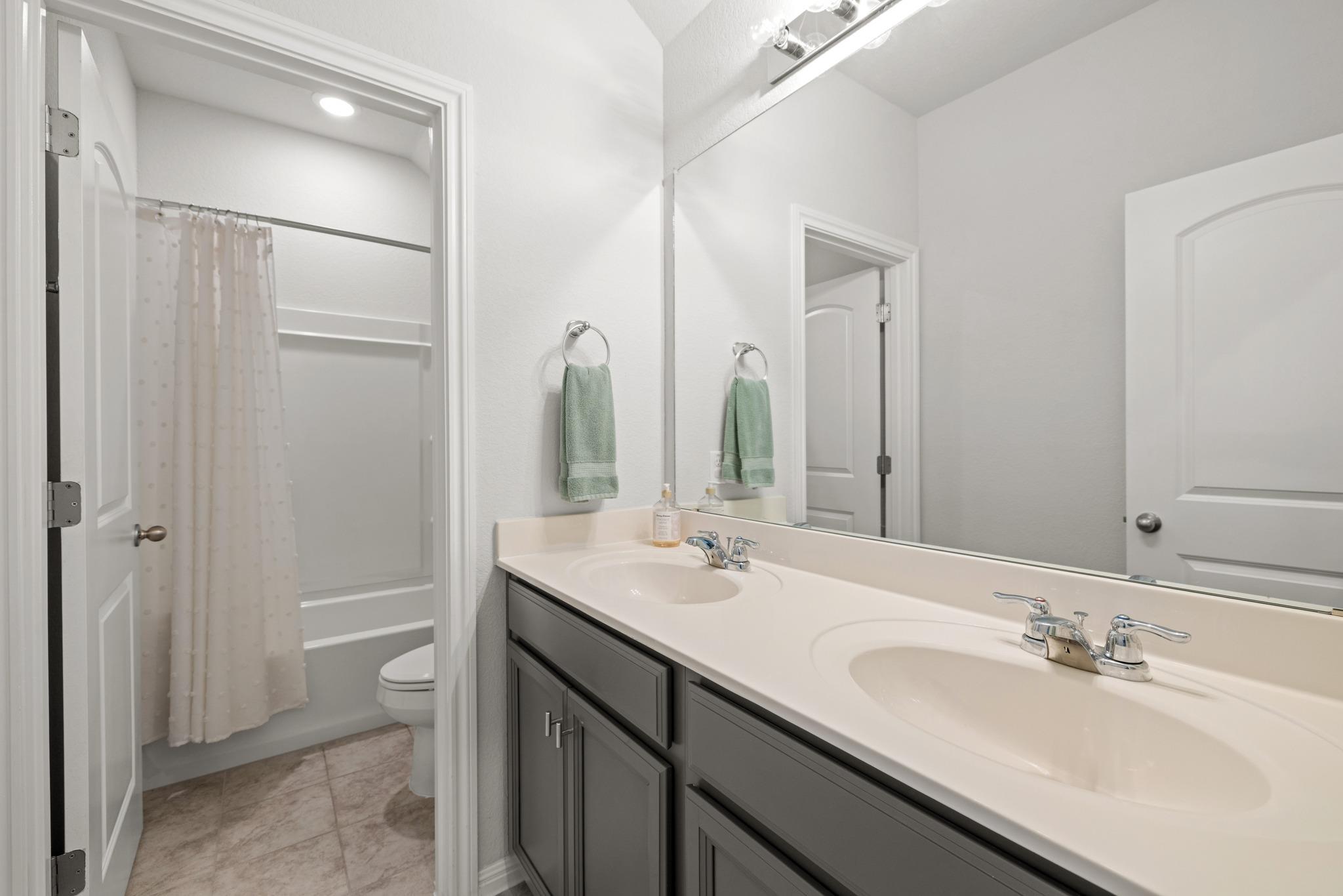 2049 Winston Way Leander TX 78641