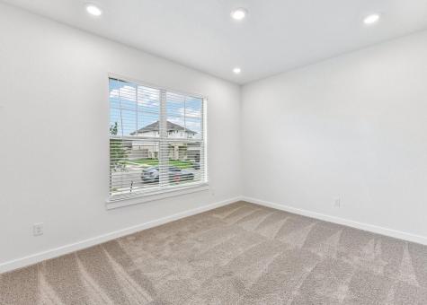 212 Royal Fern Road Hutto TX 78634