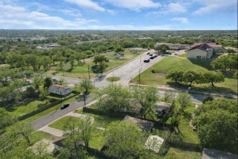 801 1/2 E Avenue C Lampasas TX 76550