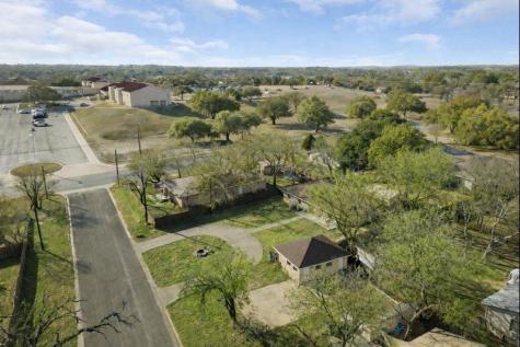 801 1/2 E Avenue C Lampasas TX 76550