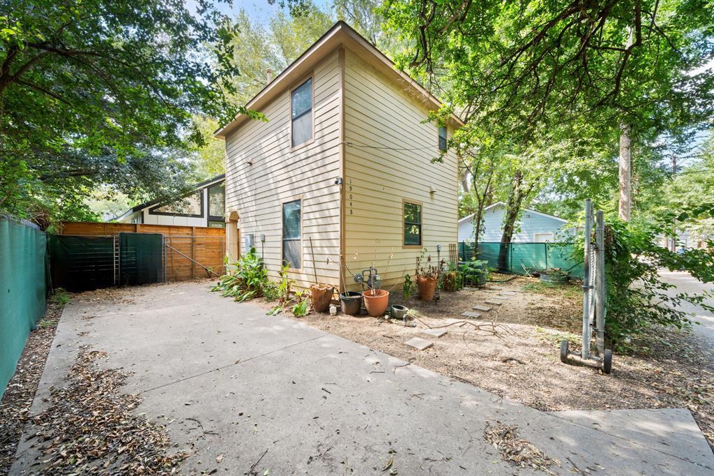 1906 B Garden Street Austin TX 78702