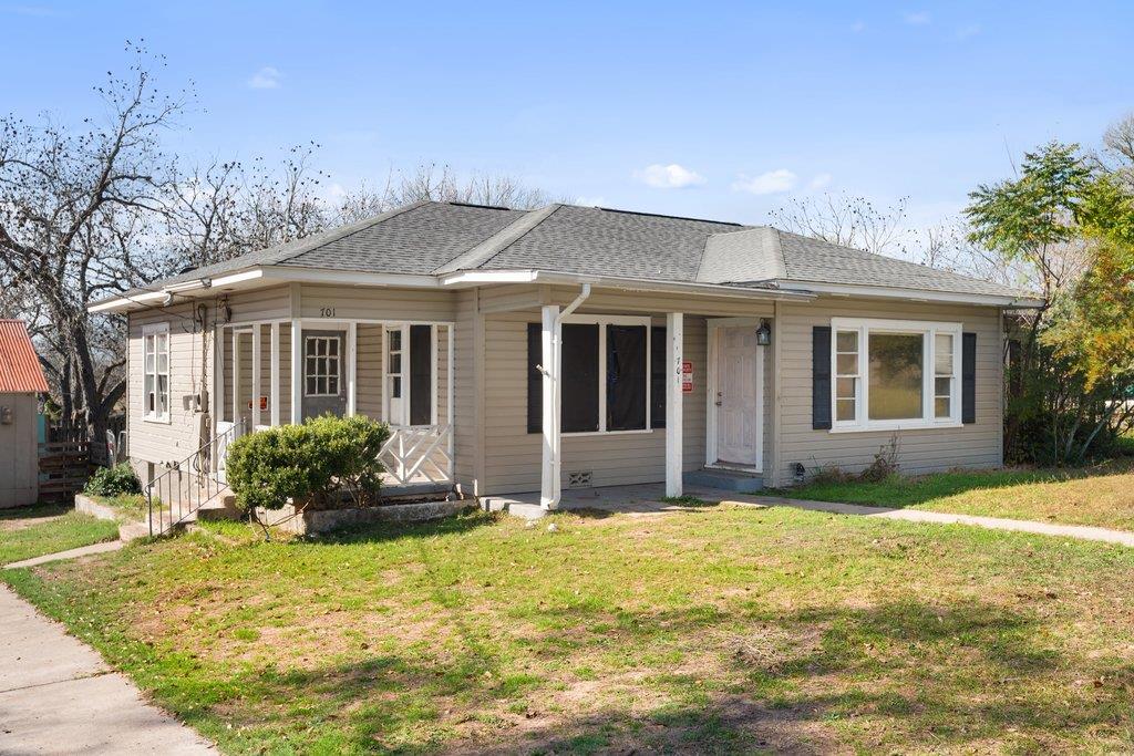 701 N Washington Street La Grange TX 78945