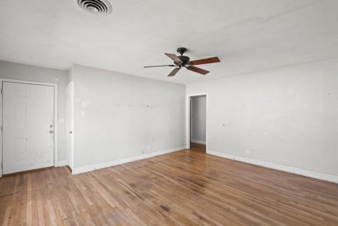 701 N Washington Street La Grange TX 78945