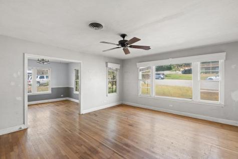 701 N Washington Street La Grange TX 78945