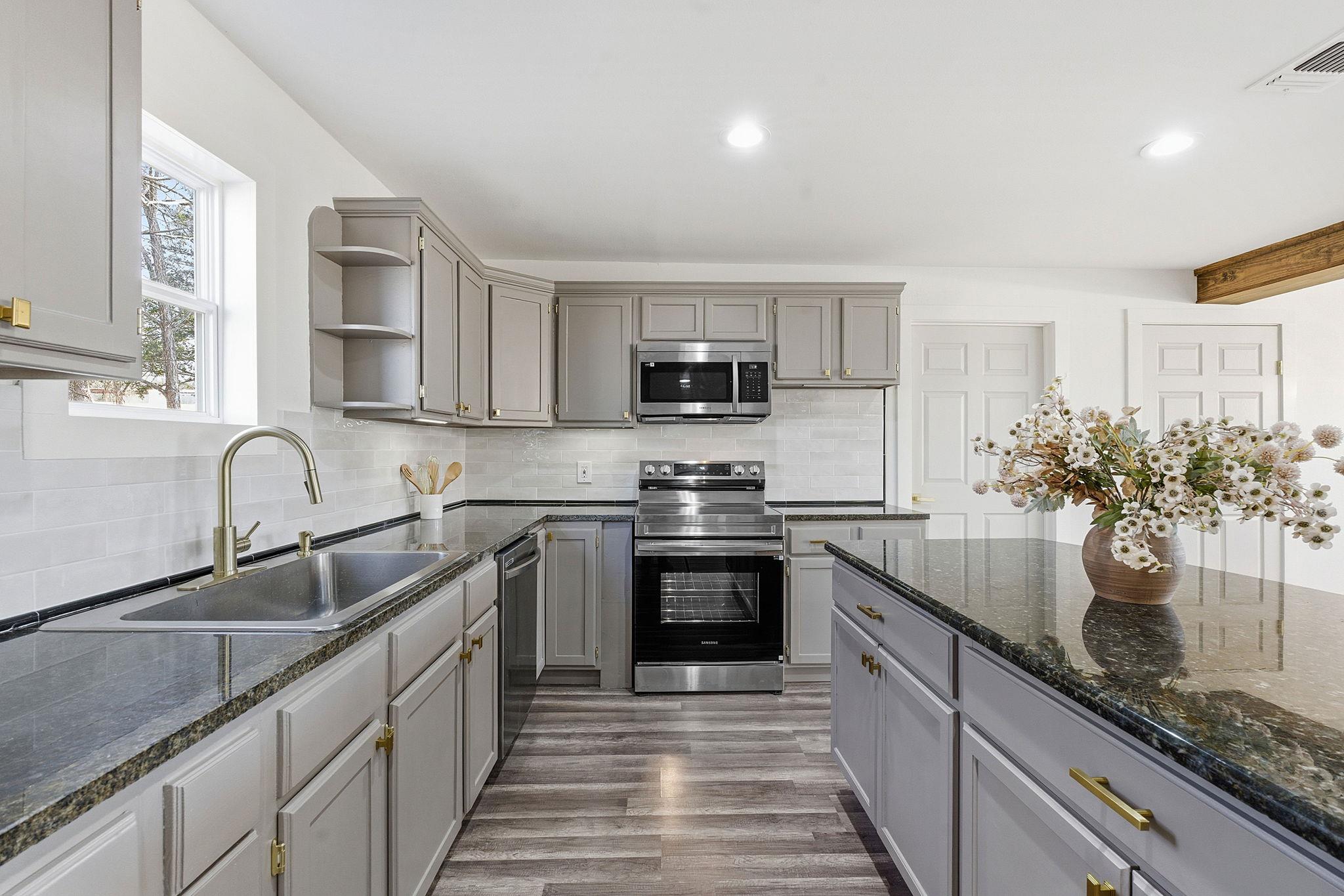 105 Willow Drive Flatonia TX 78941