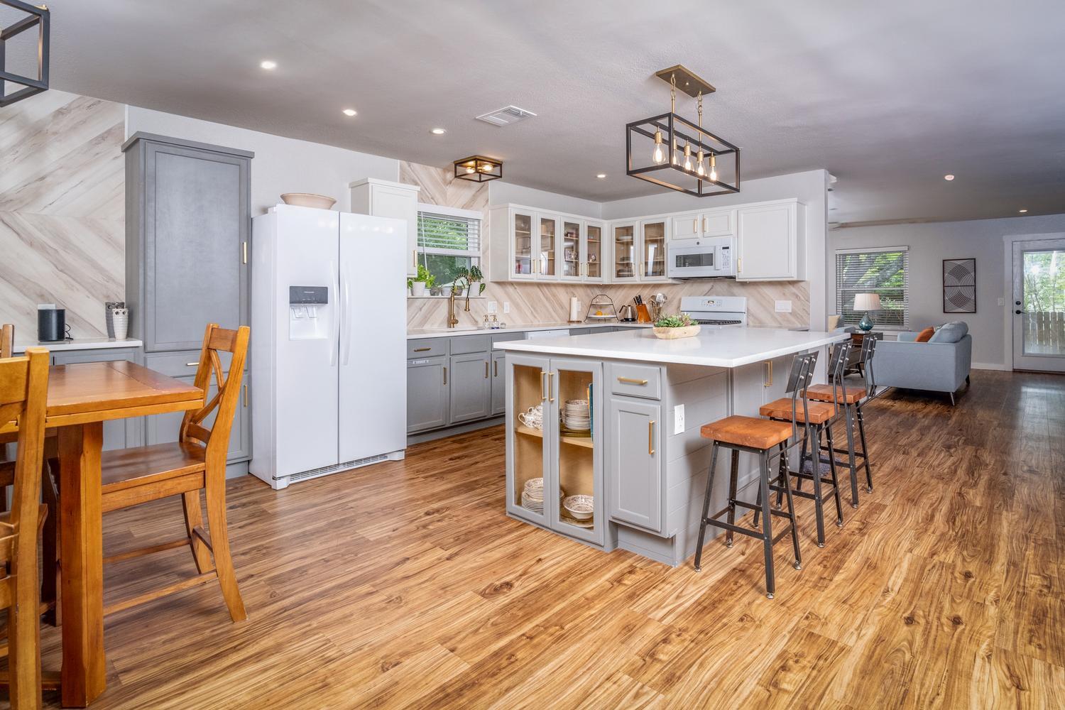 8216 Flaxen Drive Austin TX 78747