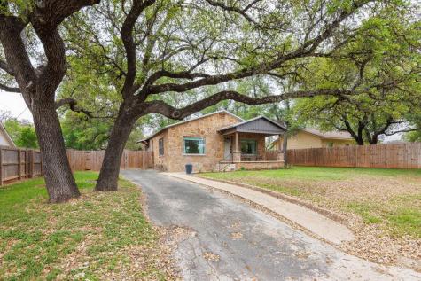 205 Old Austin Highway Johnson City TX 78636
