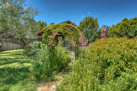706 Rogart Drive Spicewood TX 78669