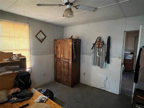 109 W Crockett Street Giddings TX 78942