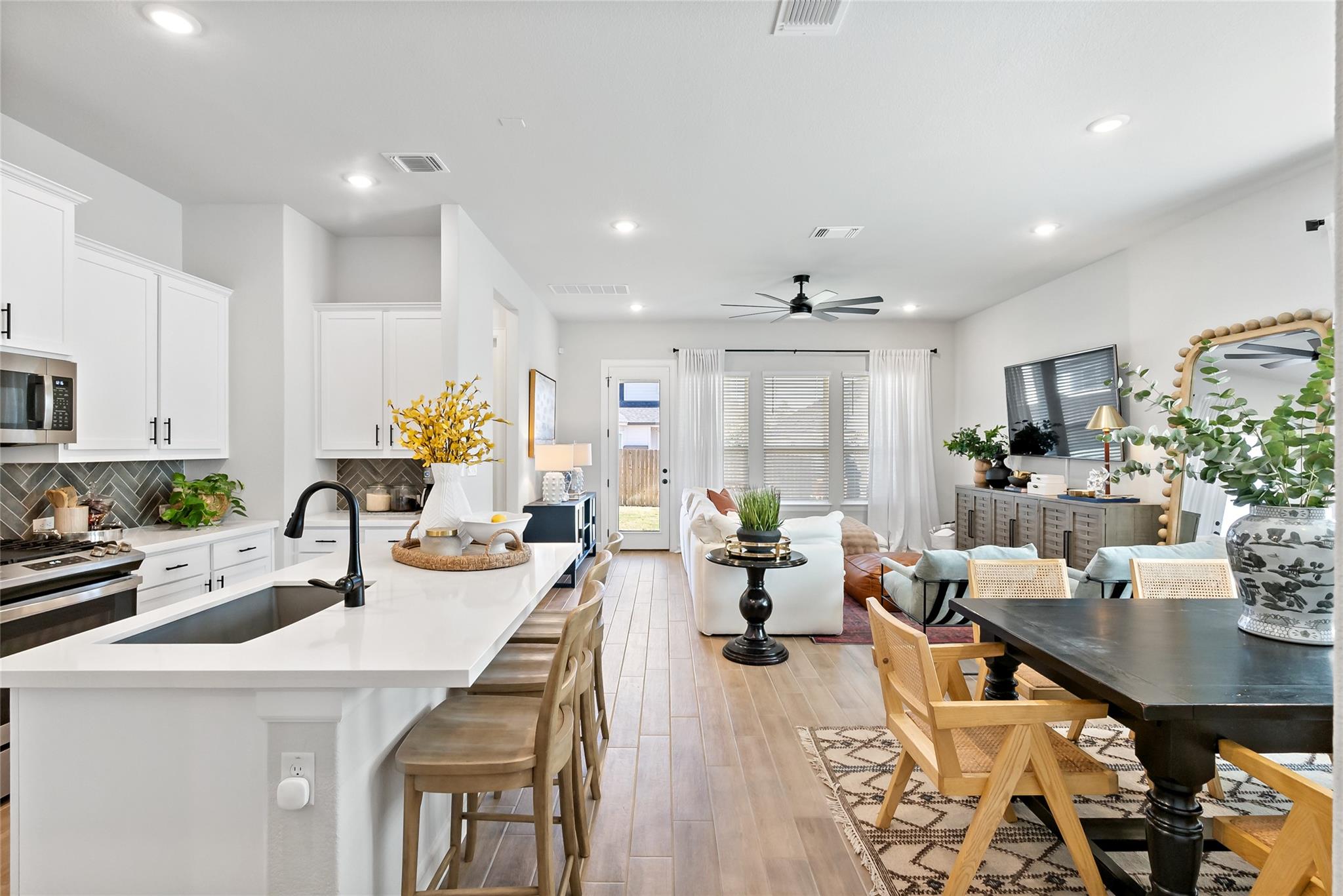 163 Cotton Tree Terrace Dripping Springs TX 78620