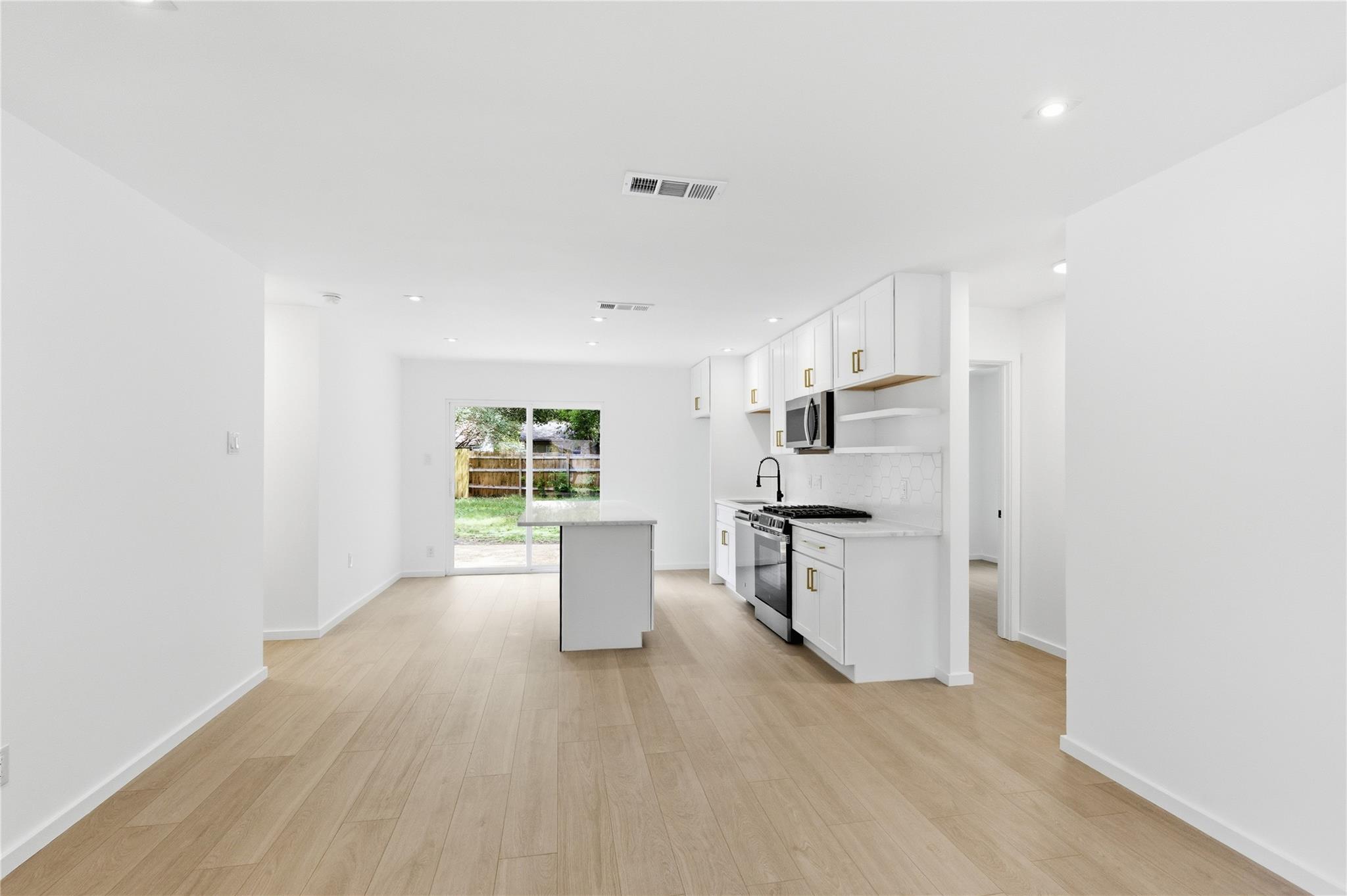 4400 Dovehill Drive Austin TX 78744