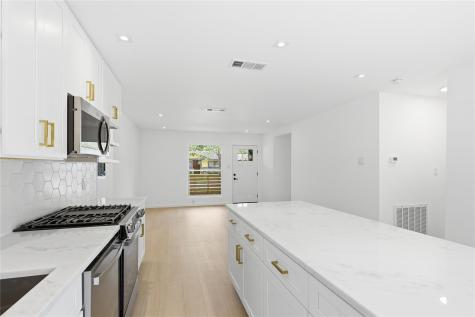 4400 Dovehill Drive Austin TX 78744