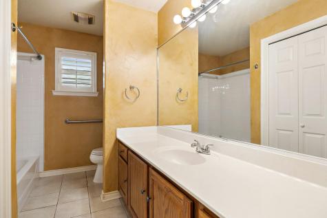 15 Meadow Run Round Rock TX 78664