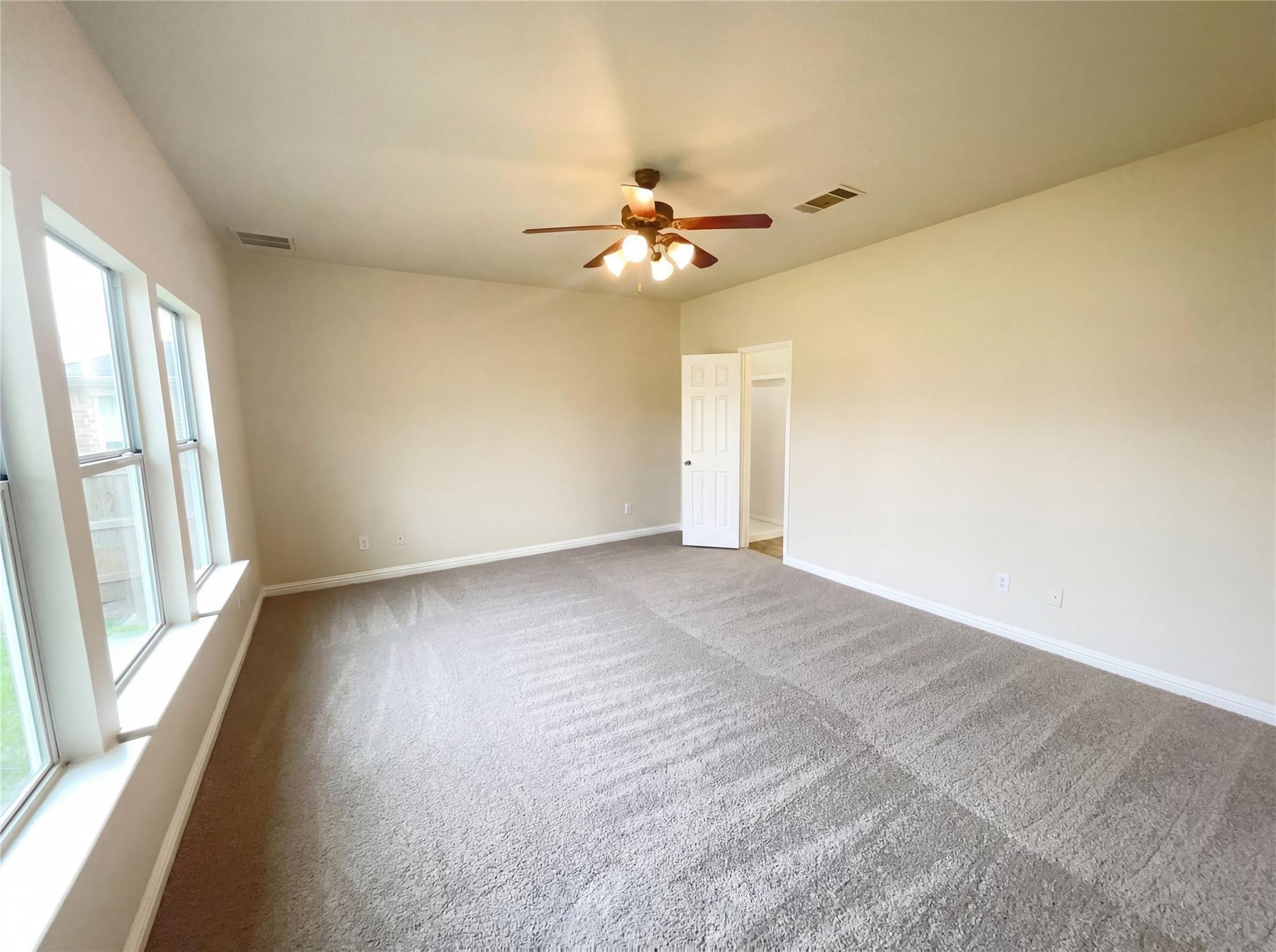 128 Inman Drive Hutto TX 78634