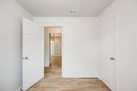 5900 Glen Meadow Drive Austin TX 78745