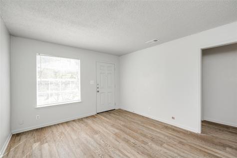 5900 Glen Meadow Drive Austin TX 78745
