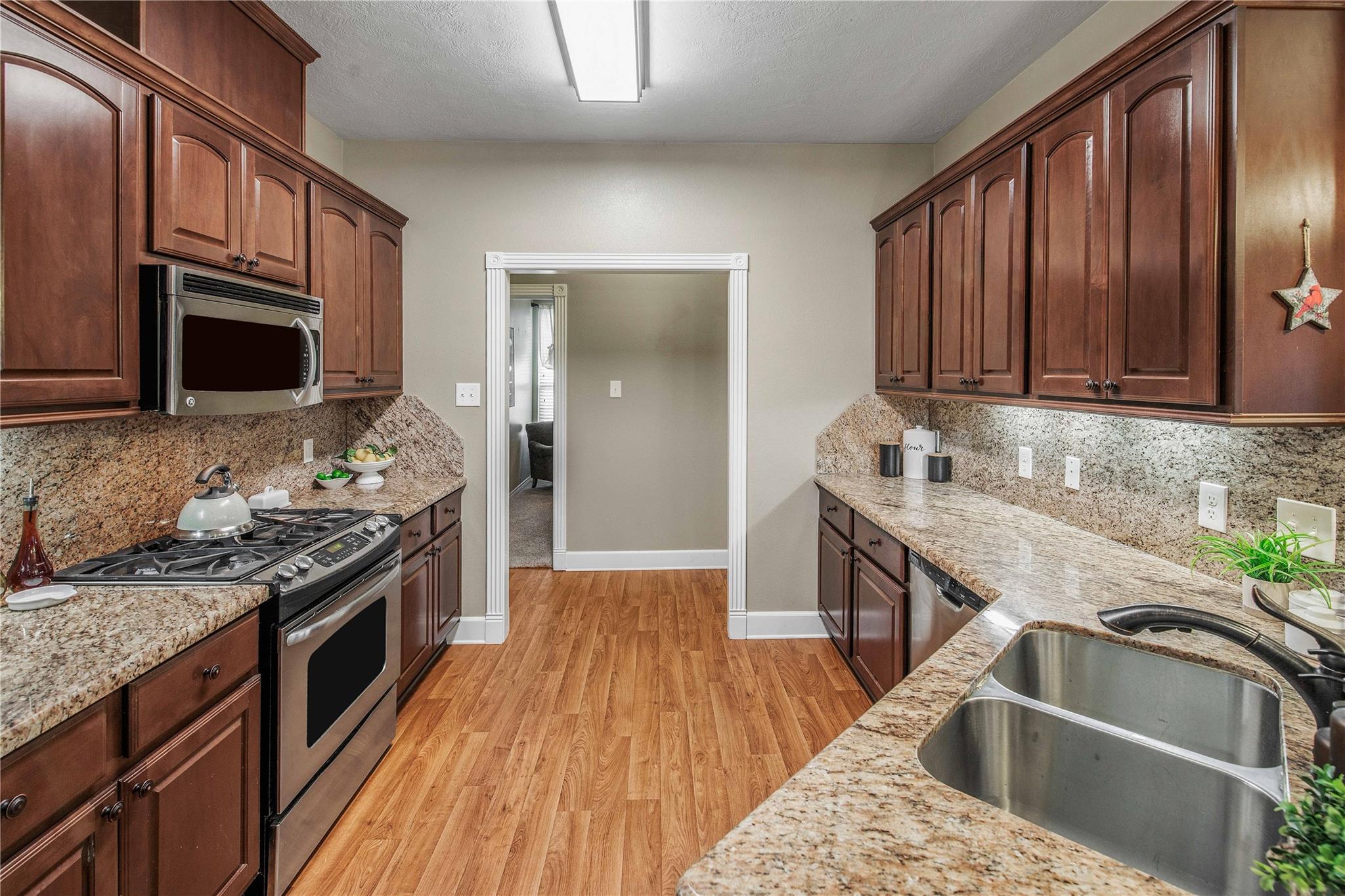 1723 Creekside Circle College Station TX 77845