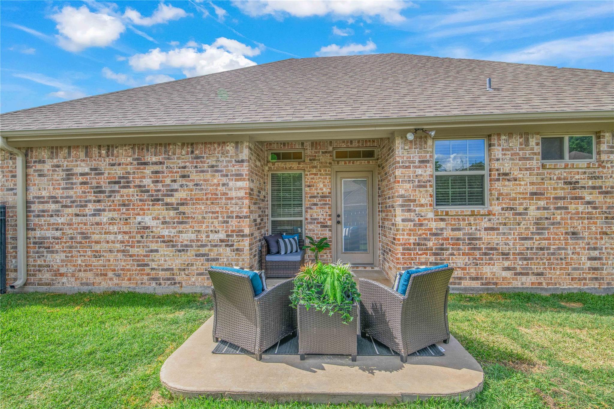 1723 Creekside Circle College Station TX 77845