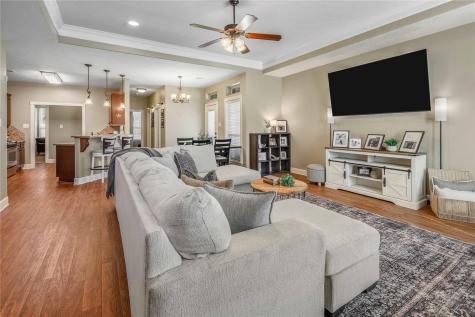 1723 Creekside Circle College Station TX 77845