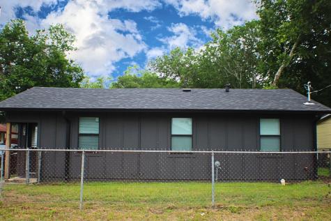 906 E Live Oak Street Lockhart TX 78644