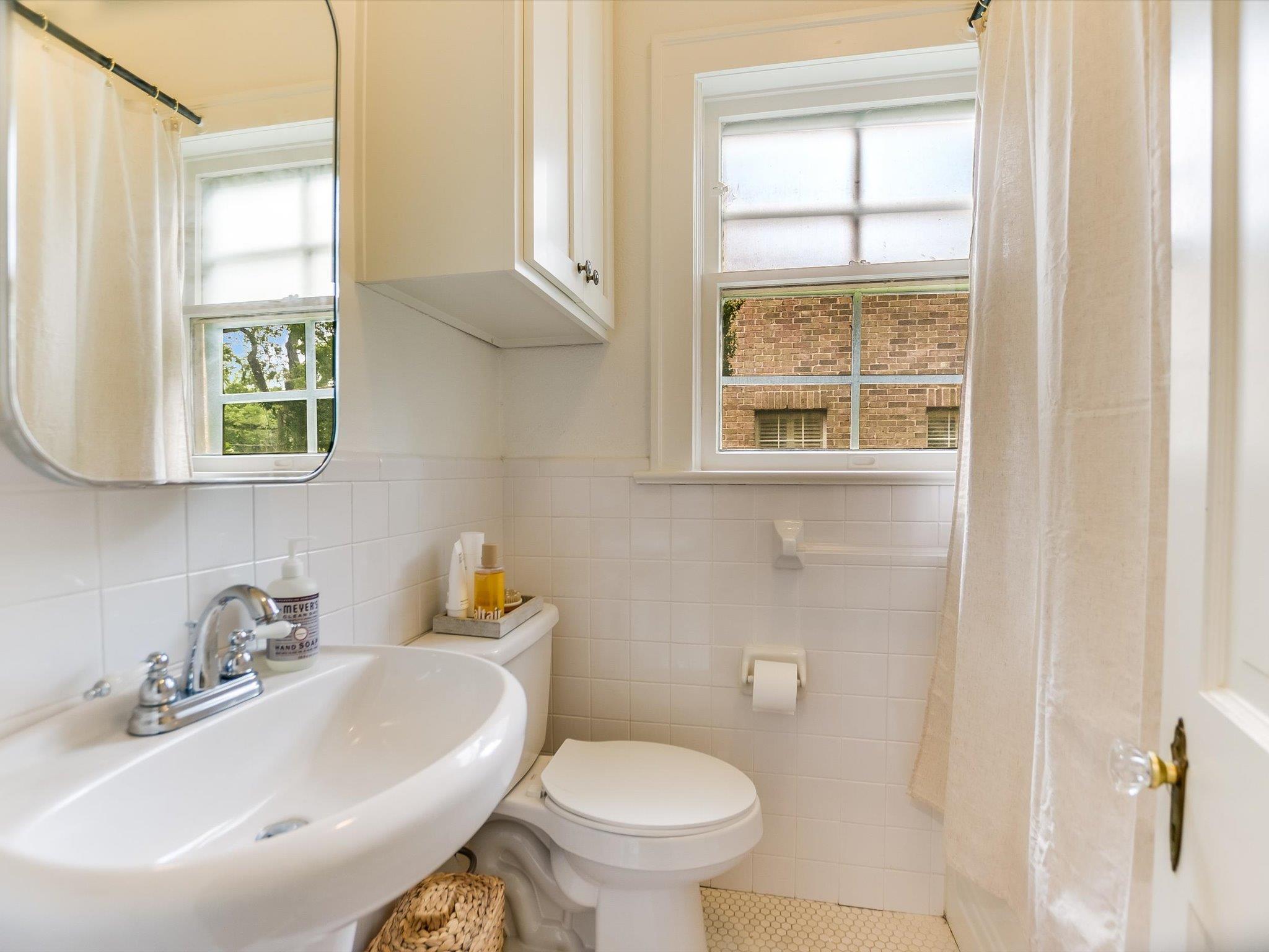 501 Carolyn Avenue Austin TX 78705