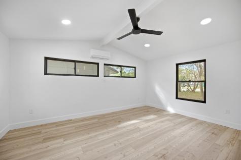 11013 Travis Drive Jonestown TX 78645