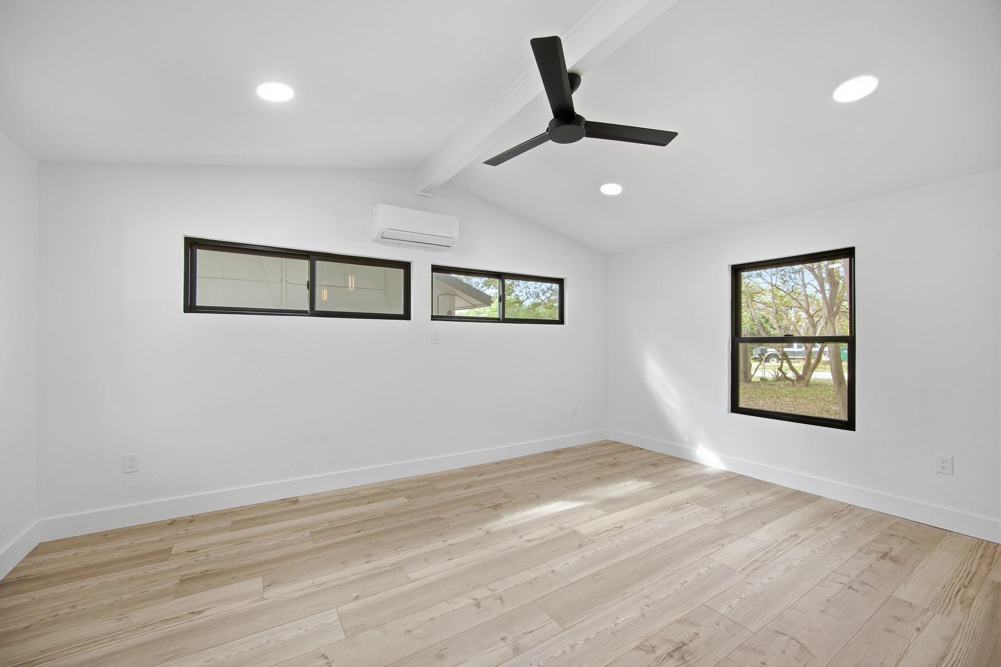 11013 Travis Drive Jonestown TX 78645