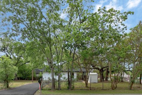 11013 Travis Drive Jonestown TX 78645