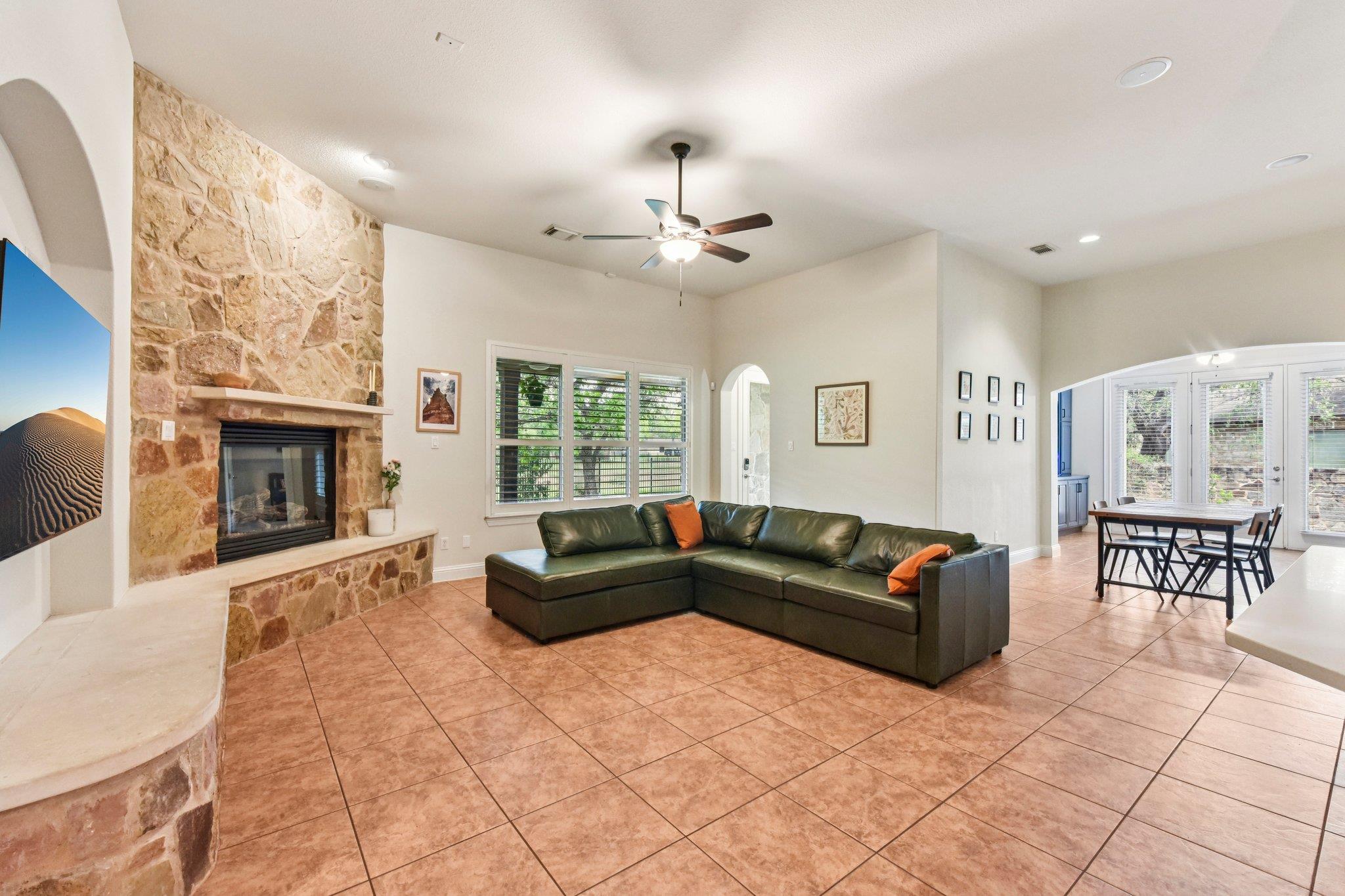 10617 Camillia Blossom Lane Austin TX 78748