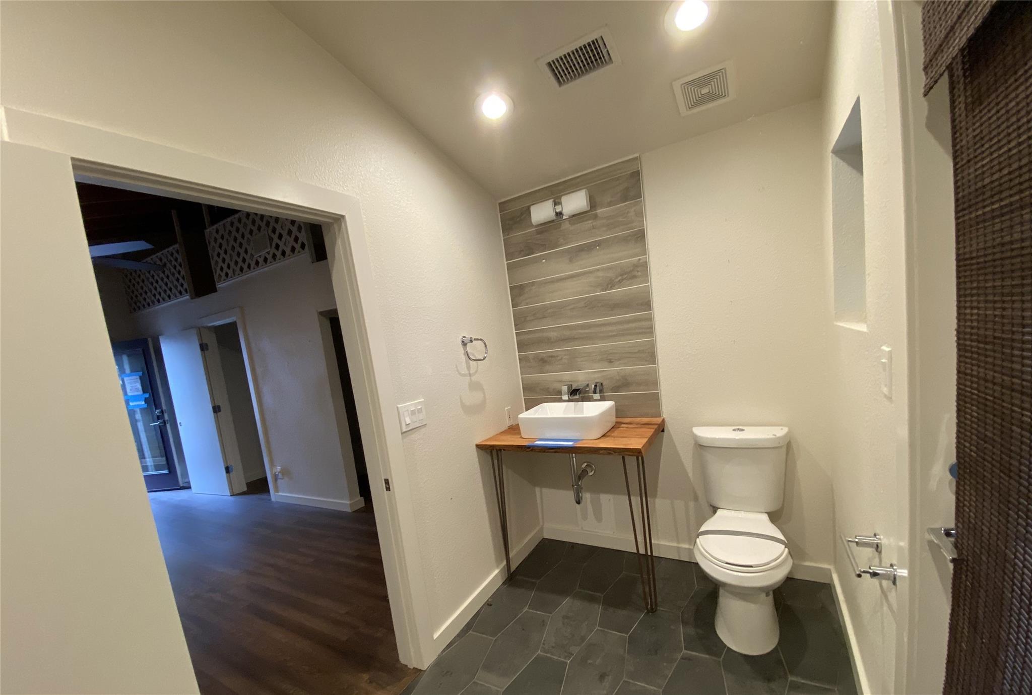 1000 Linscomb Drive Austin TX 78734