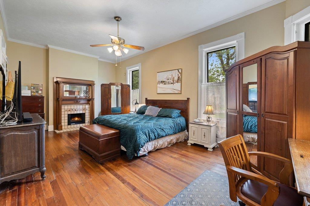 819 Hackberry Street Taylor TX 76574