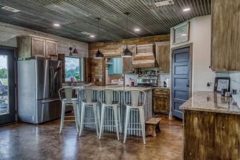 1850 Lcr 439 Groesbeck TX 76667