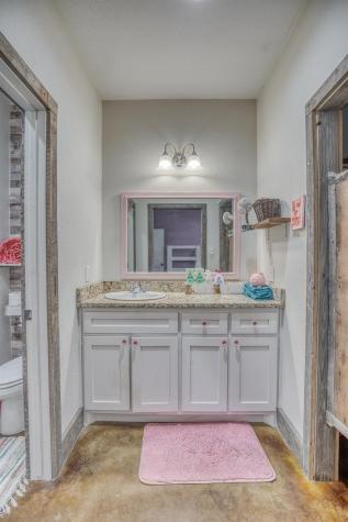 1850 Lcr 439 Groesbeck TX 76667
