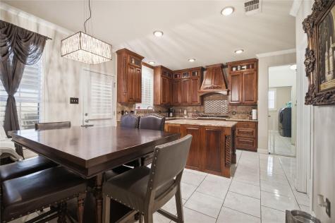 113 Scarlet Oak Cove Kyle TX 78640