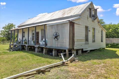 3848 S Highway 304 Rosanky TX 78953