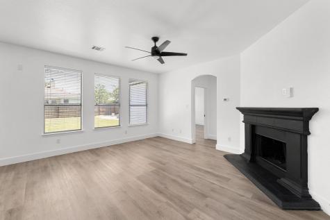 11124 Silo Valley Drive Austin TX 78754