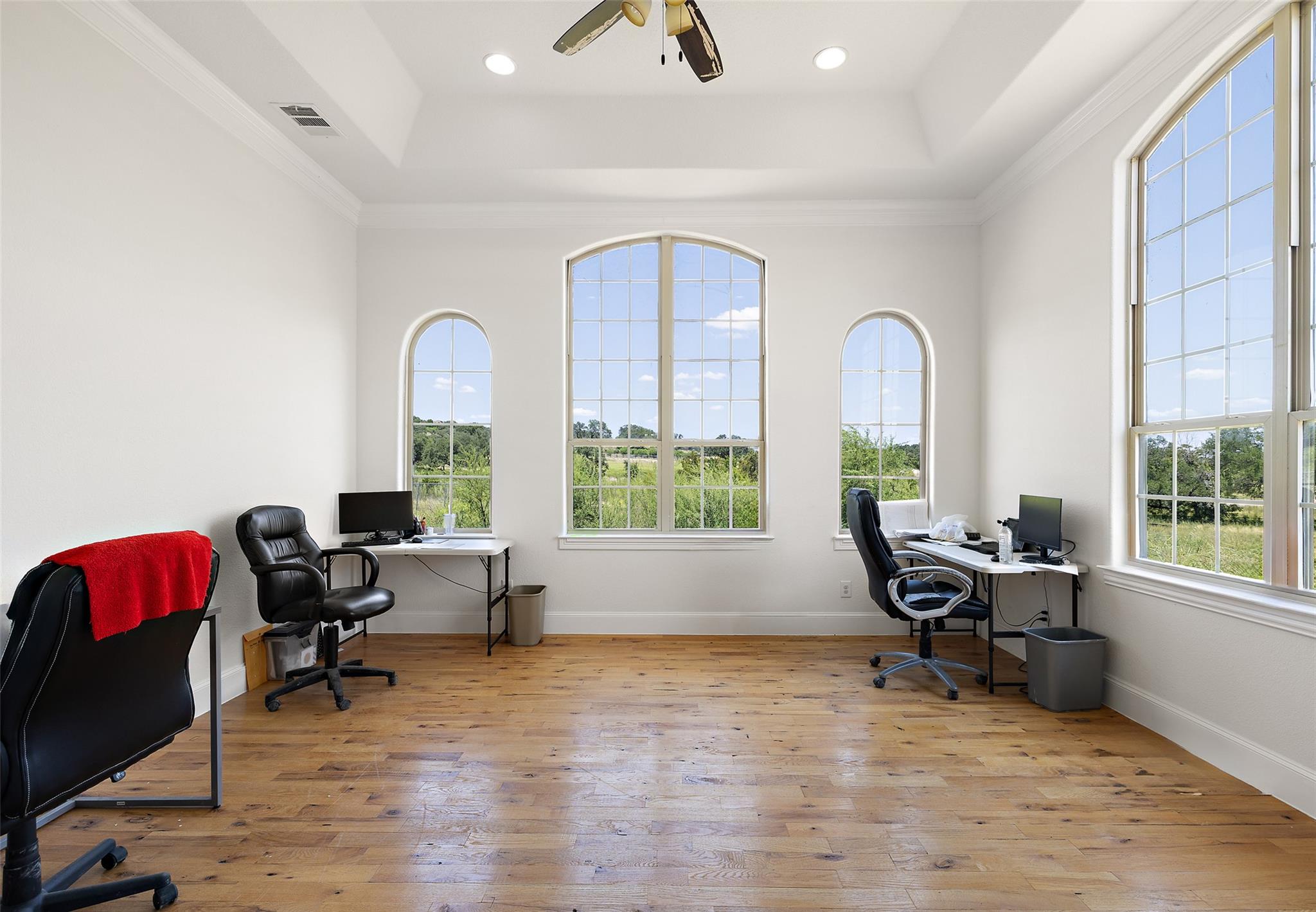 711 N Paleface Ranch Road Spicewood TX 78669