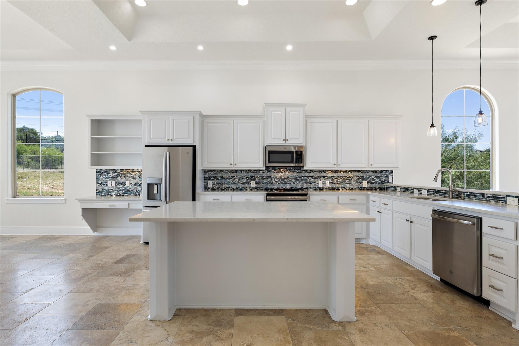 711 N Paleface Ranch Road Spicewood TX 78669