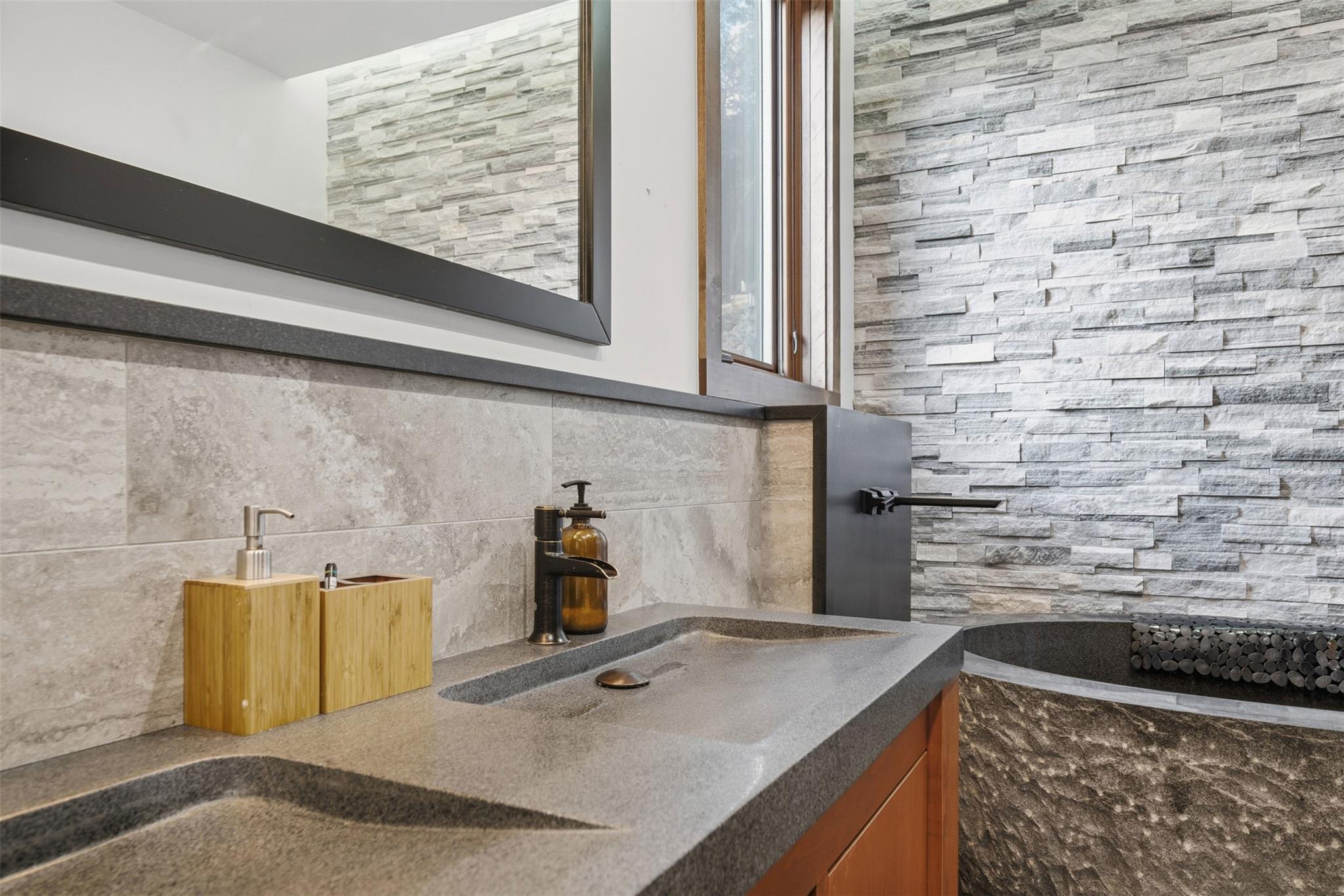 10102 Grand Teton Court Austin TX 78759