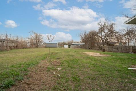 207 Harris Street Elgin TX 78621