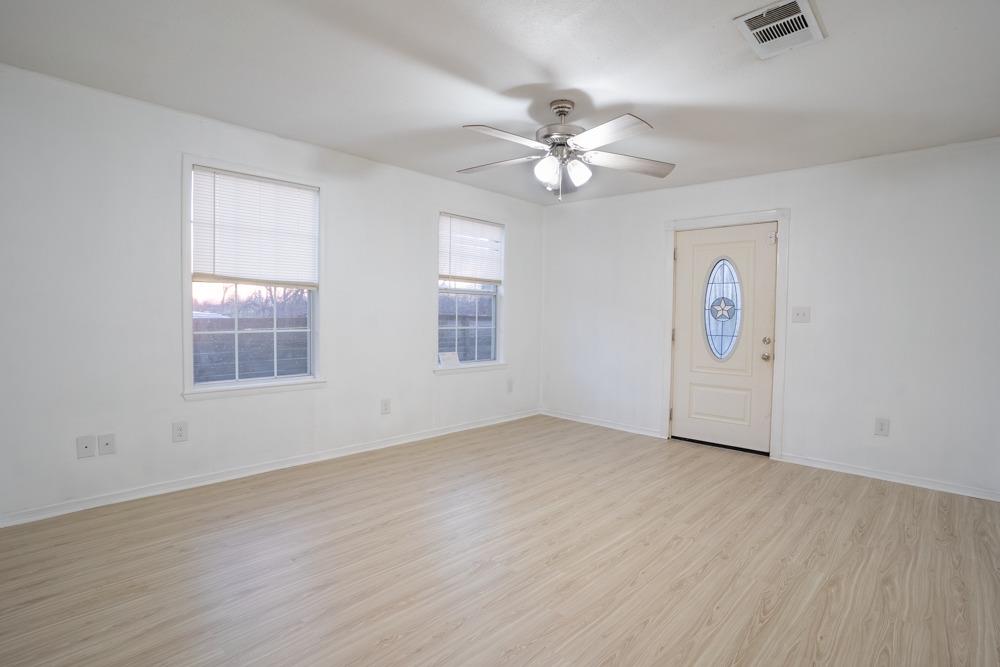 207 Harris Street Elgin TX 78621