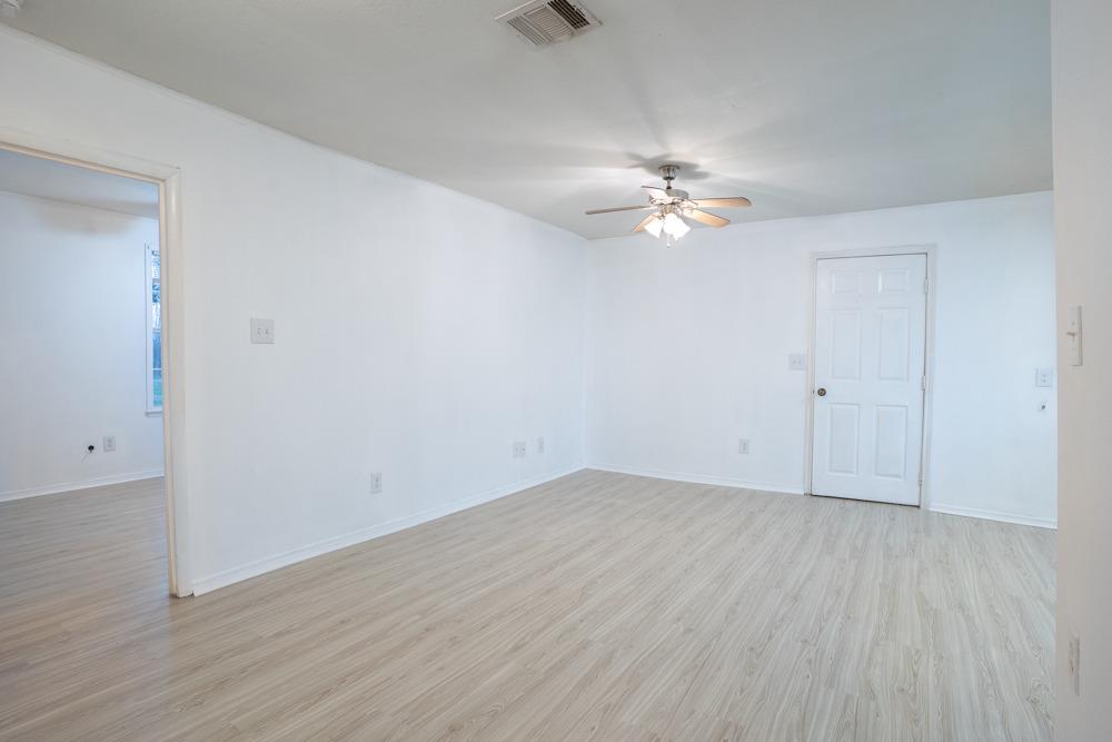 207 Harris Street Elgin TX 78621