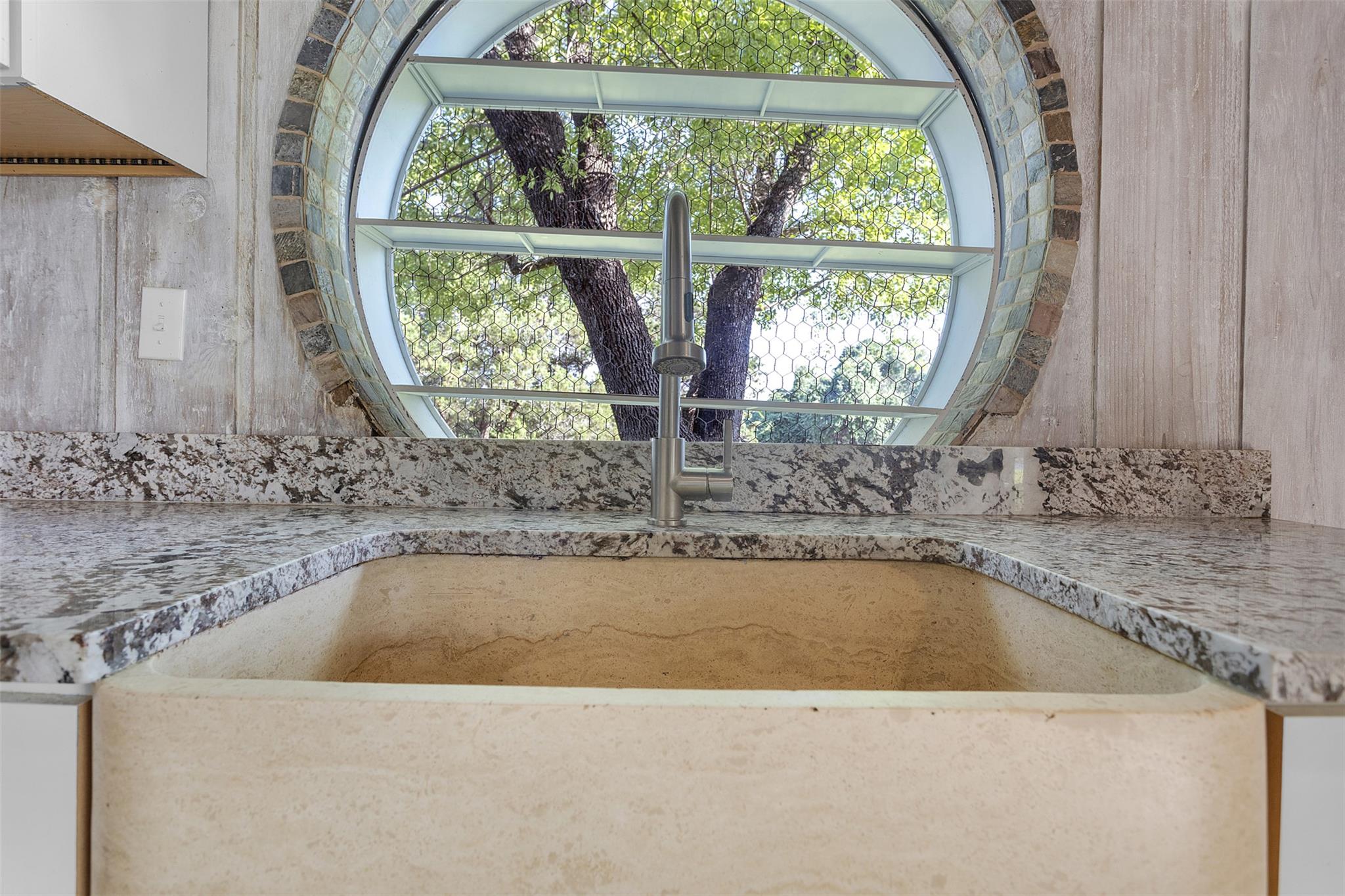118 Topspin Circle Spicewood TX 78669
