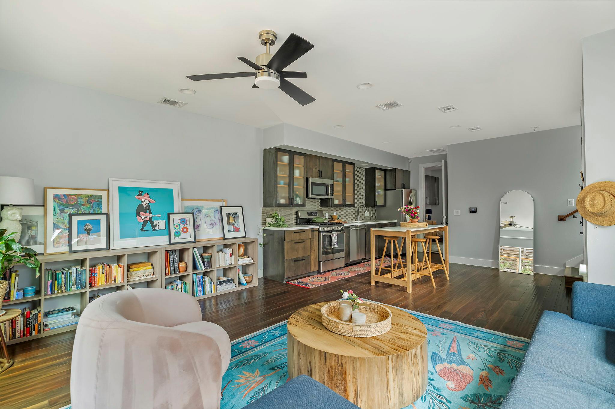 2812 Oak Springs Drive Austin TX 78702