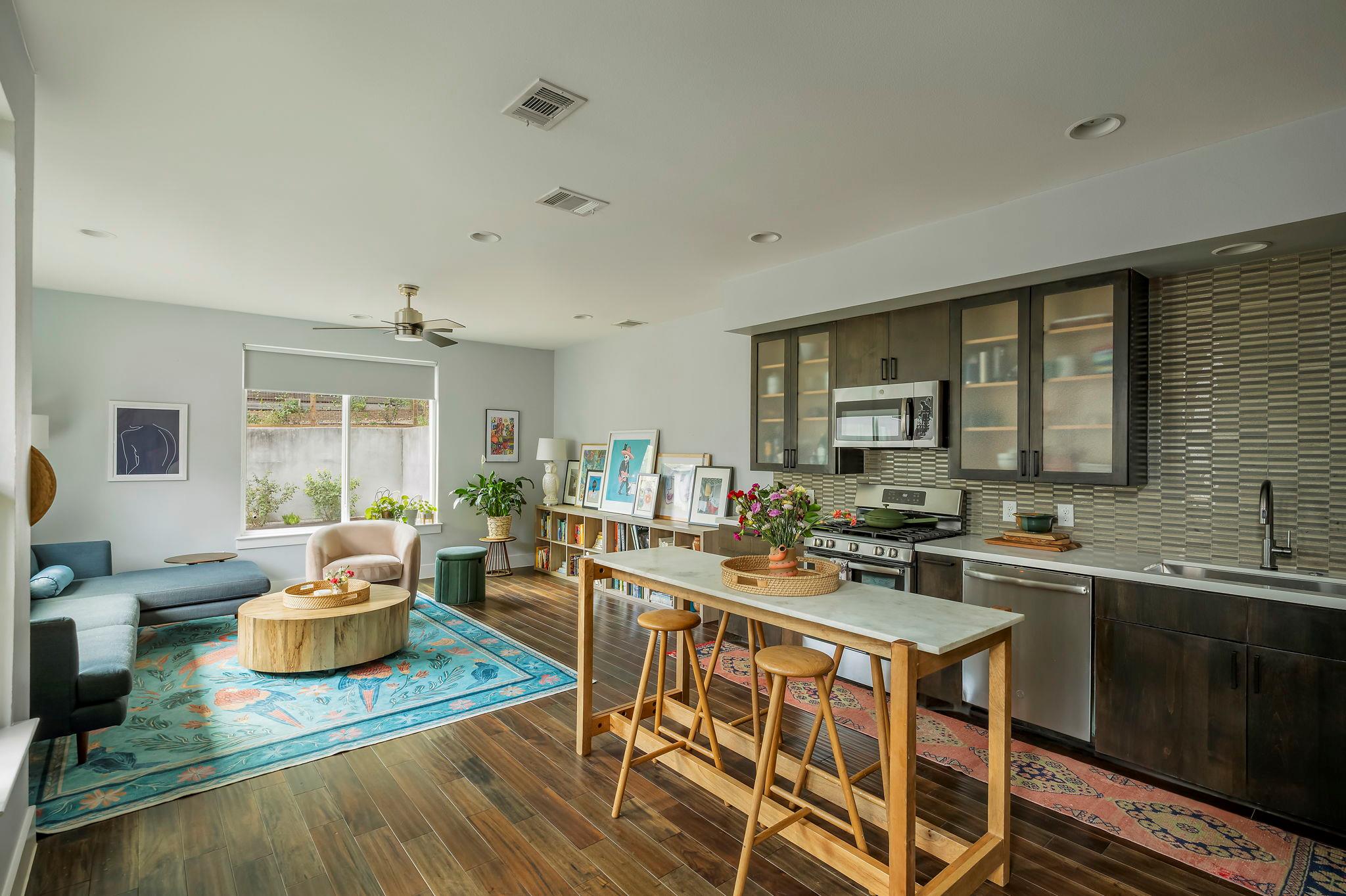 2812 Oak Springs Drive Austin TX 78702